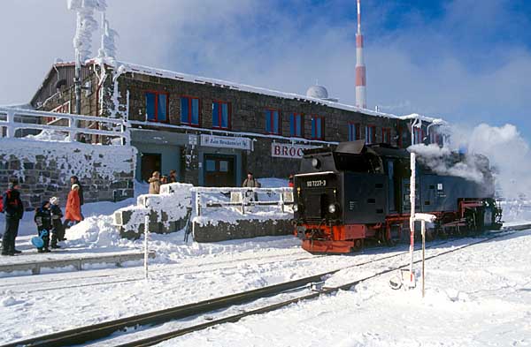 99 7237 im Bahnhof Brocken